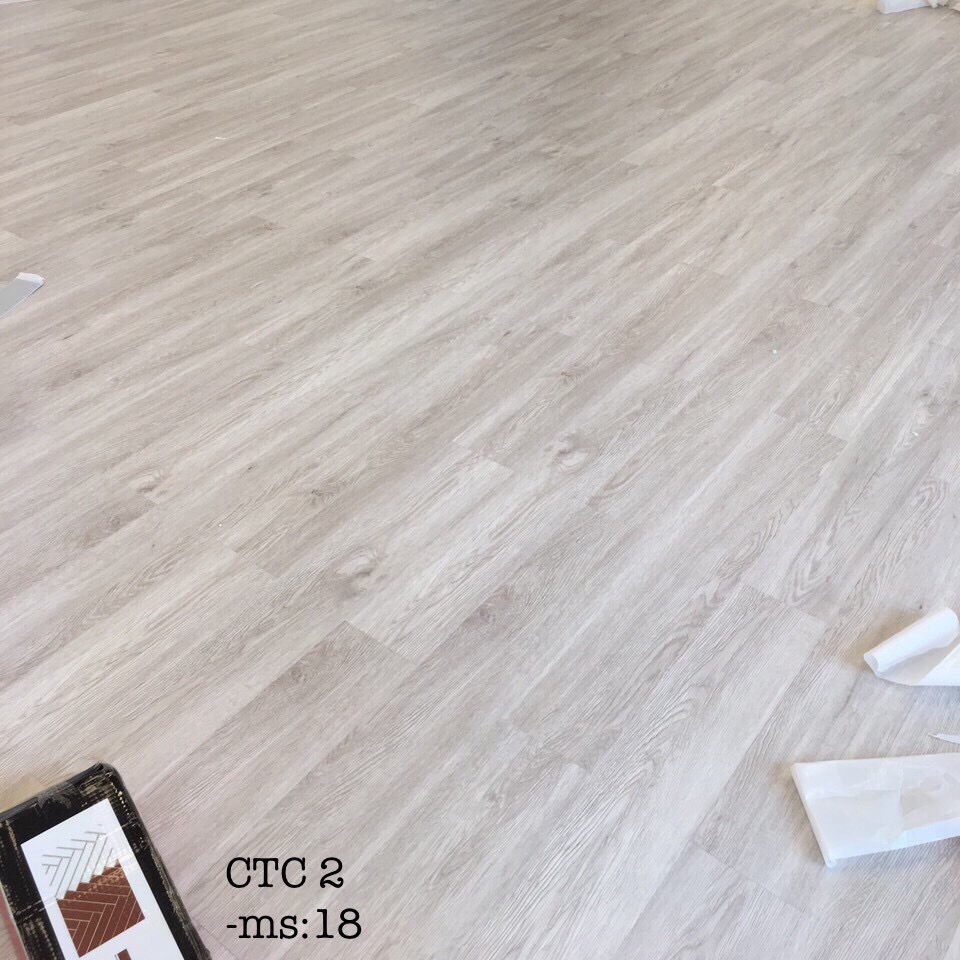 Sàn nhựa vân gỗ tự dán - Combo 5m2