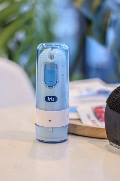 Máy tăm nước giúp vệ sinh răng miệng IRIS WATERPICK