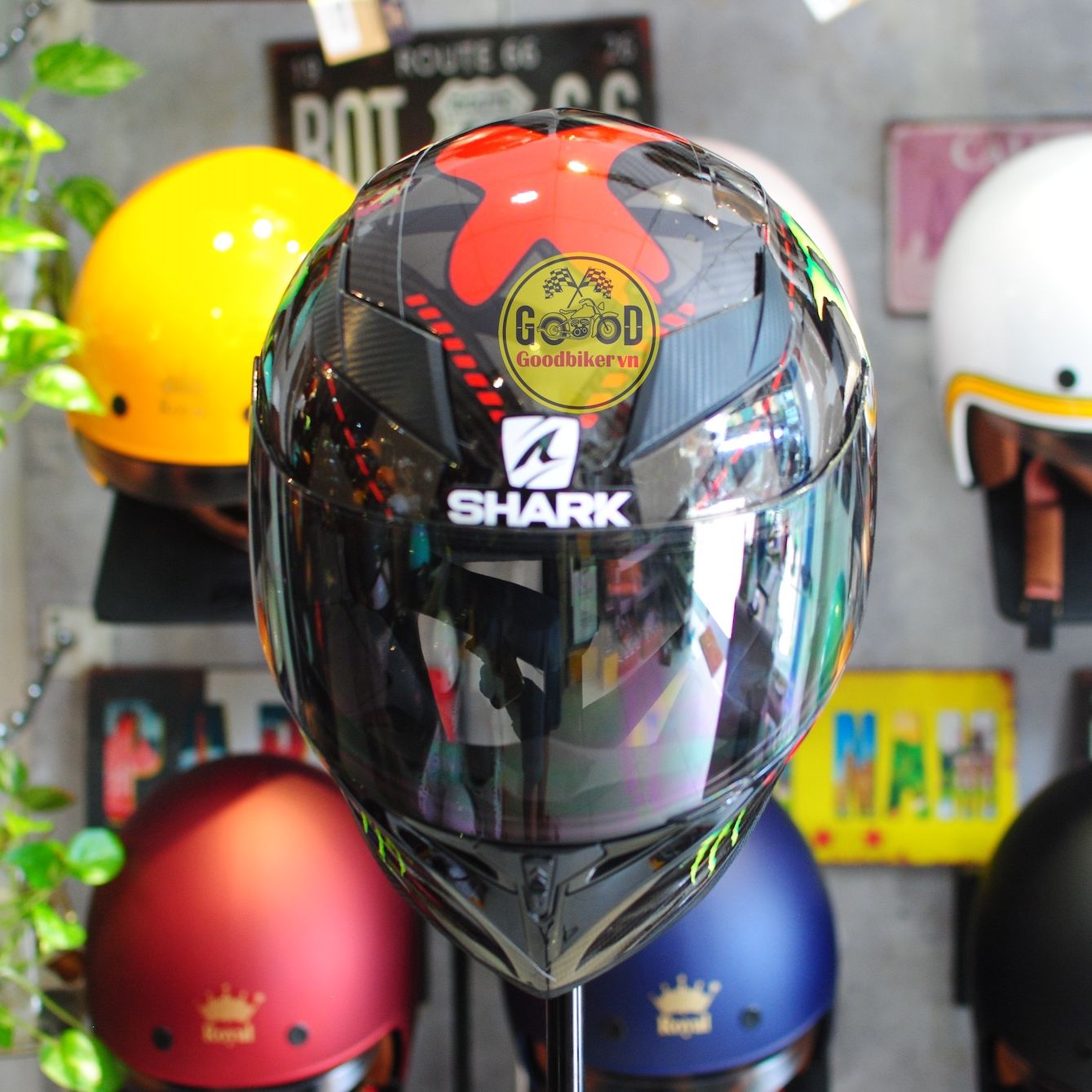 Mũ Bảo Hiểm Fullface Royal M138 tem Monster