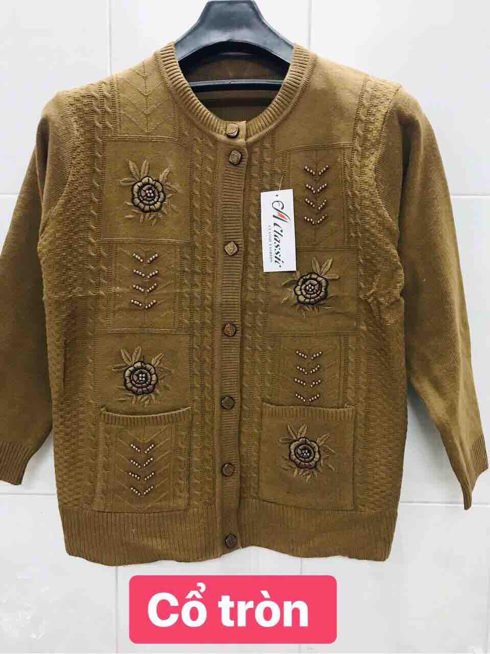 [HCM]Áo khoác len bà già thêu hoa
