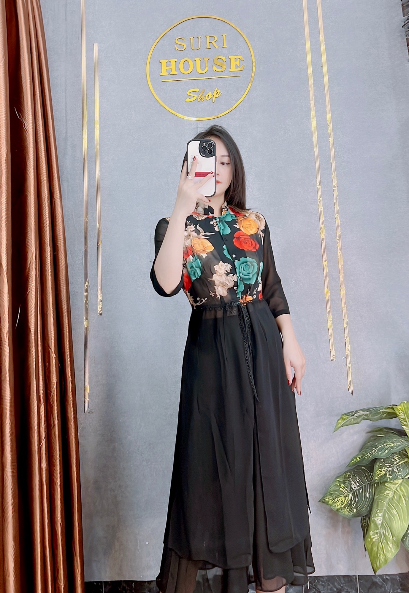 Áo dài tứ thân kèm chân váy 2 lớp
