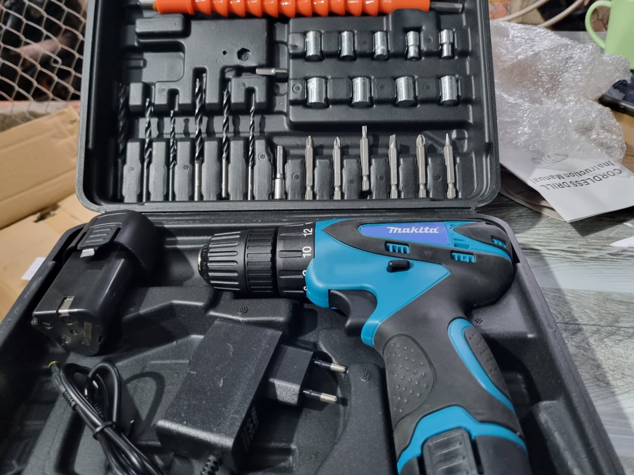 máy khoan pin makita,pin 12v
