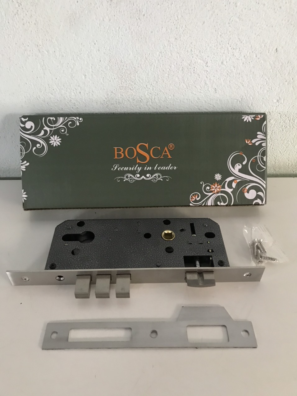 [HCM]TAY GẠT CỬA BOSCA-25i