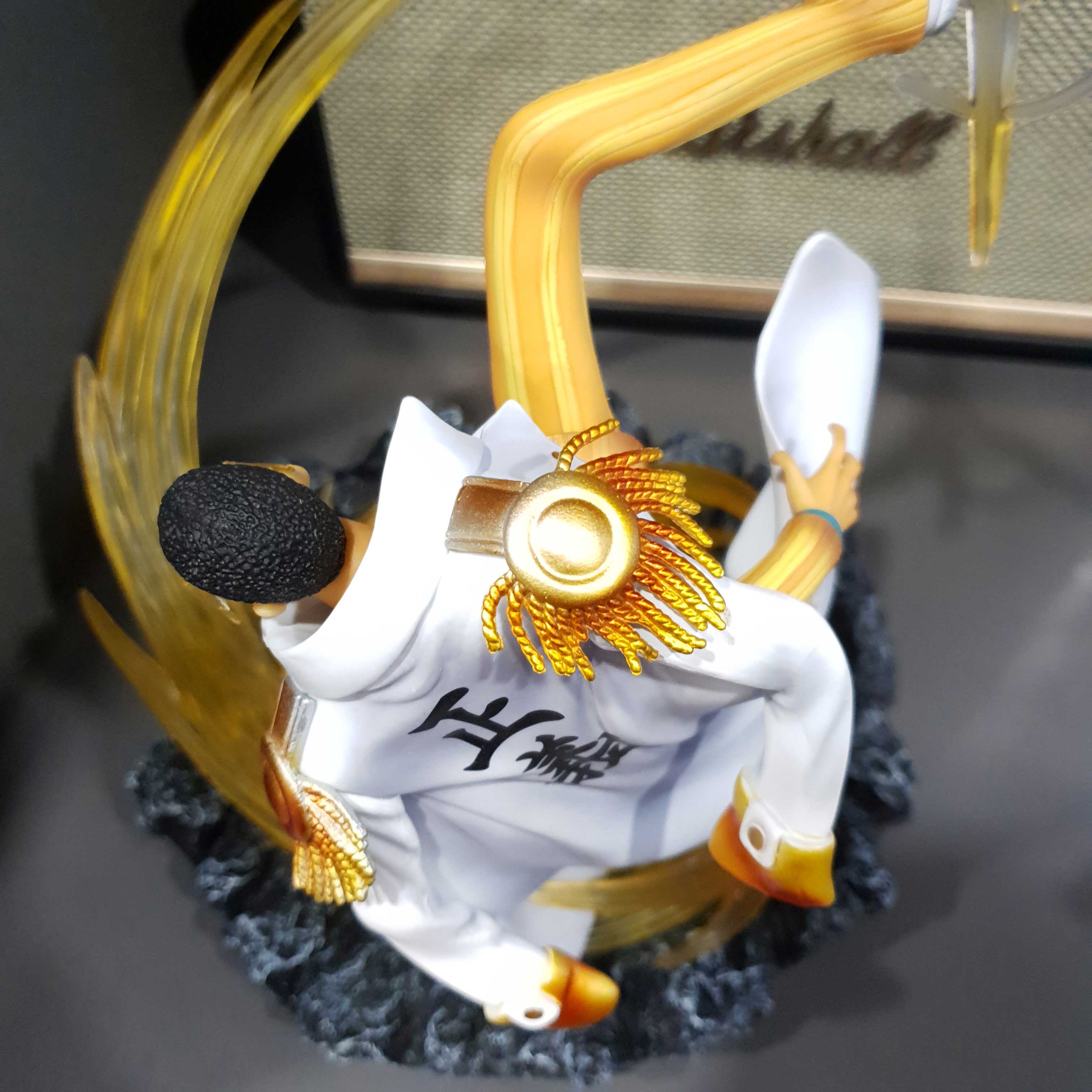 Mô hình Kizaru (khỉ vàng) 31 cm