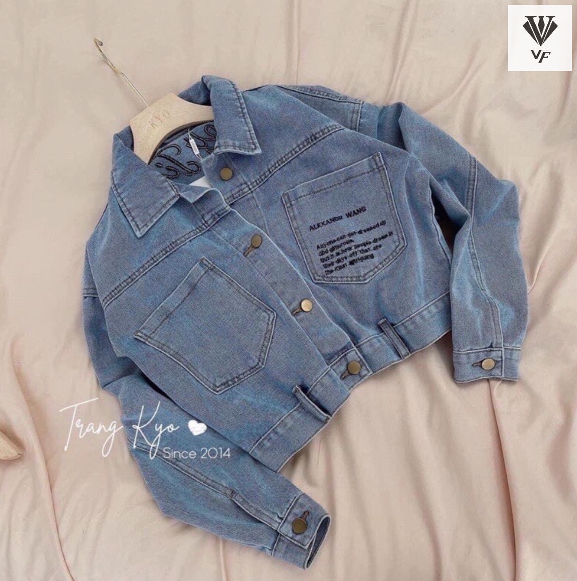 [HỒNG] ÁO KHOÁC JEAN NỮ CÁ TÍNH THỜI TRANG HAPPY TIMES NHIỀU NÚT CÀI SAU LƯNG AQUA JEANS ÁO KHOÁC NỮ ĐẸP BASIC QUẦN BAGGY XẢ KHO ẢNH CUỐI