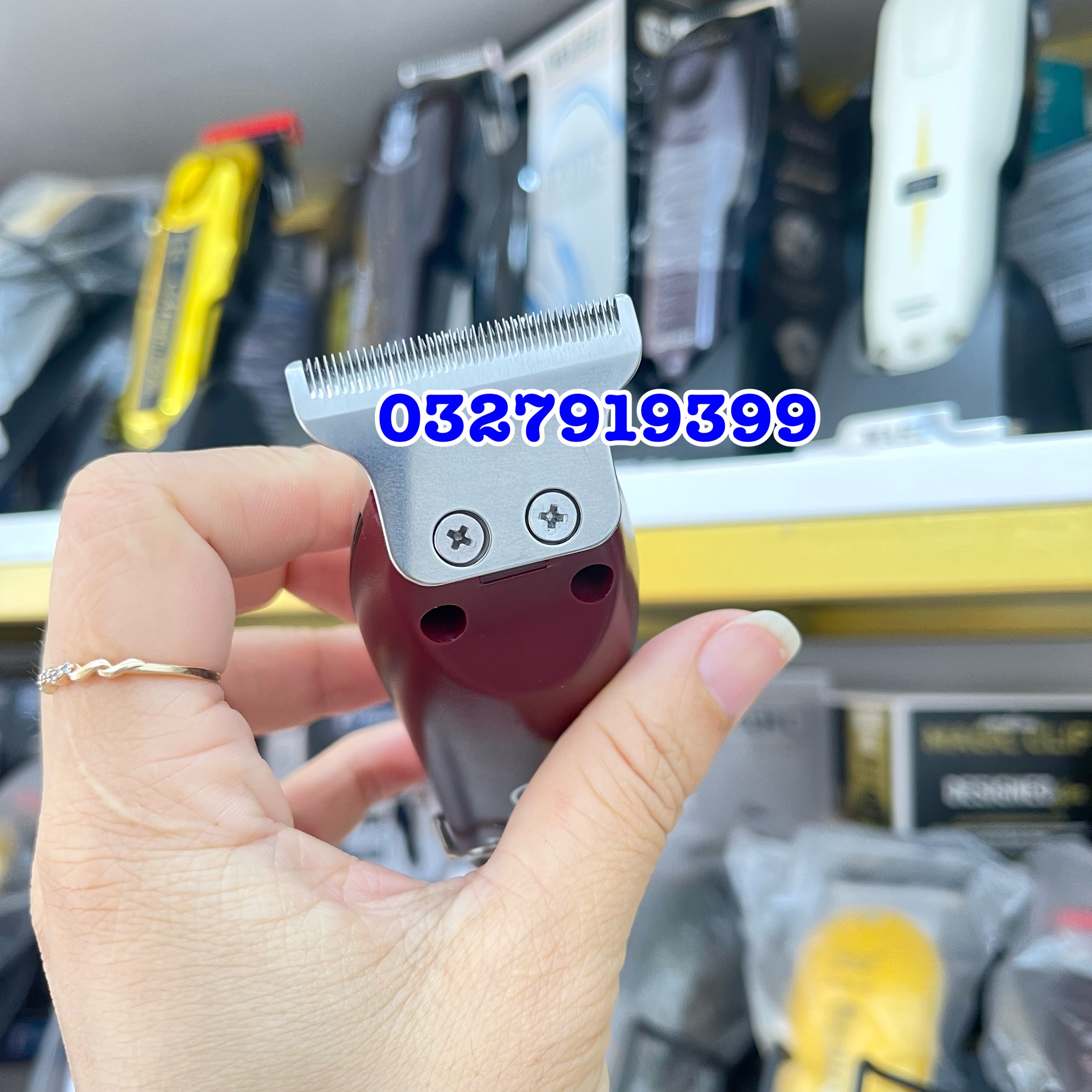 Phaeton Tông đơ cạo viền cao cấp Barber PHAETON NO 1 - Động cơ Turbo 2 tốc độ, lưỡi thép không gỉ, pin lithium 1000mAh, thời gian sử dụng 45-60 phút, thiết kế hiện đại, bảo hành 3 tháng