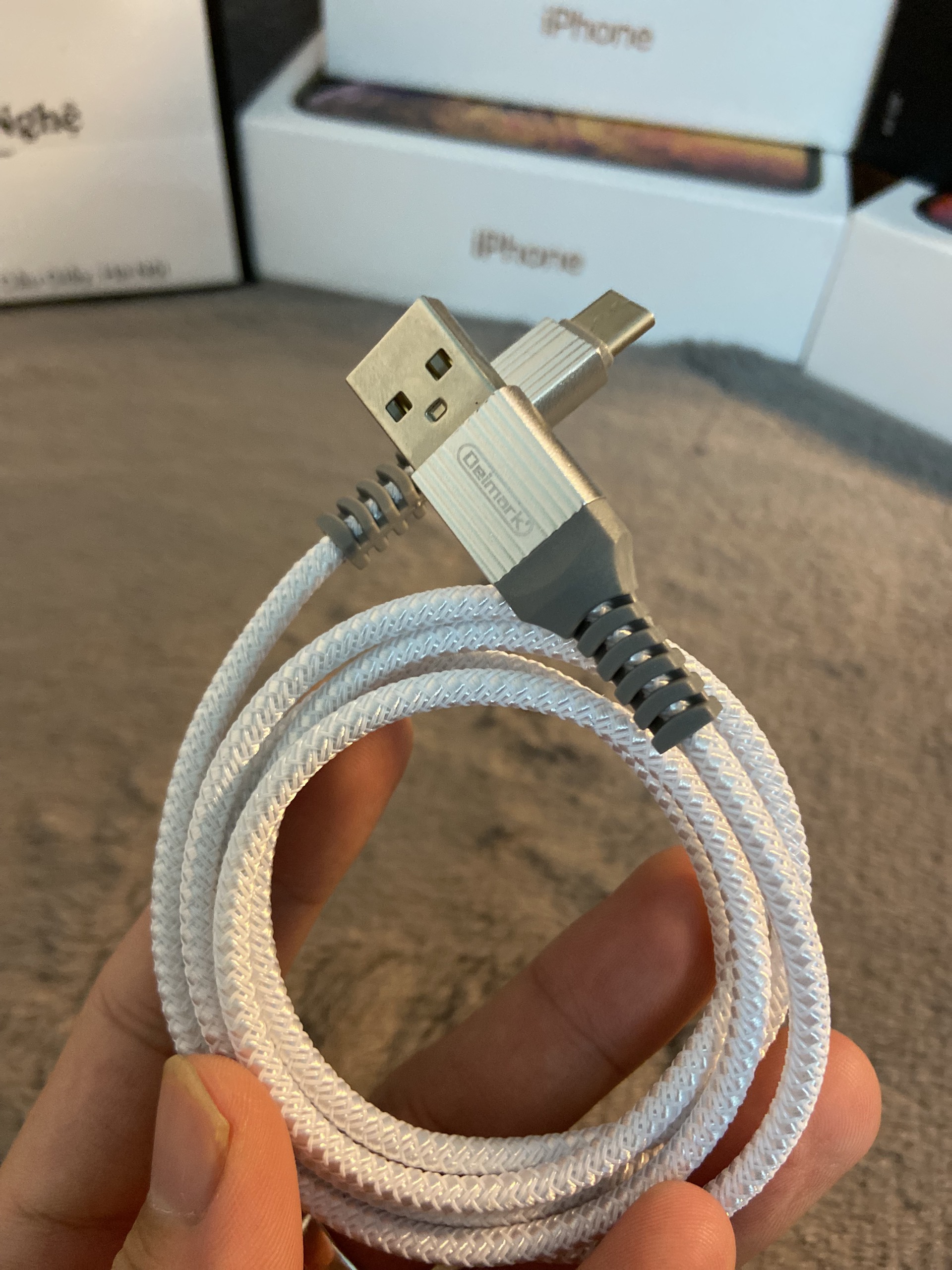 Dây dù Type C Deimark Hỗ Trợ Sạc Nhanh Quick Charge 2.0 3.0