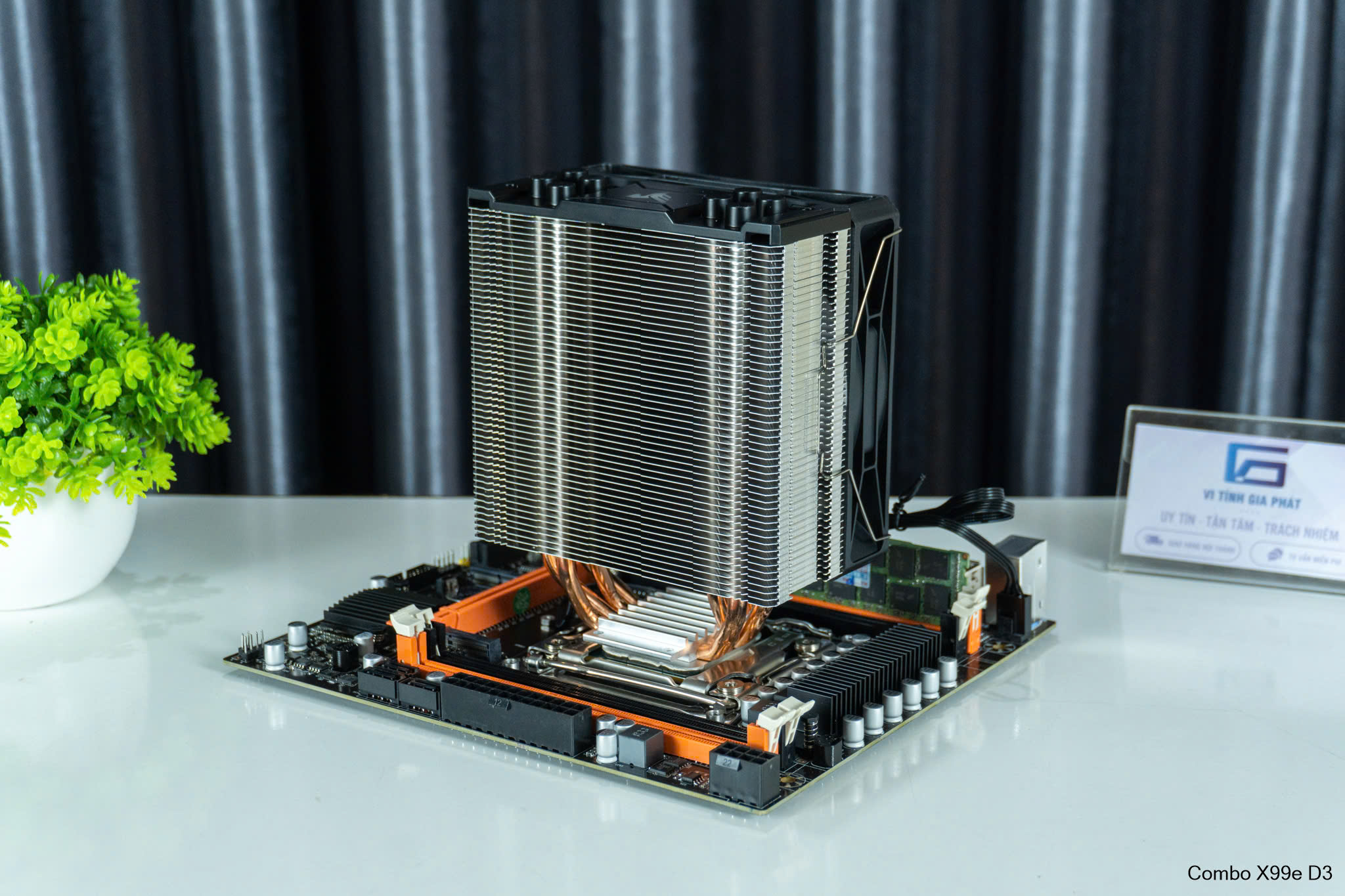 Combo X99 + CPU 2696 V3 + Ram3 32G + K400 (xung nhịp cao chiến Game , nhân luồng nhiều chạy máy ảo , Nox , Render Video)