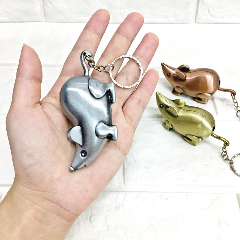Bật lửa móc khoá hình con chuột( kim loại ) - ( xài gas )