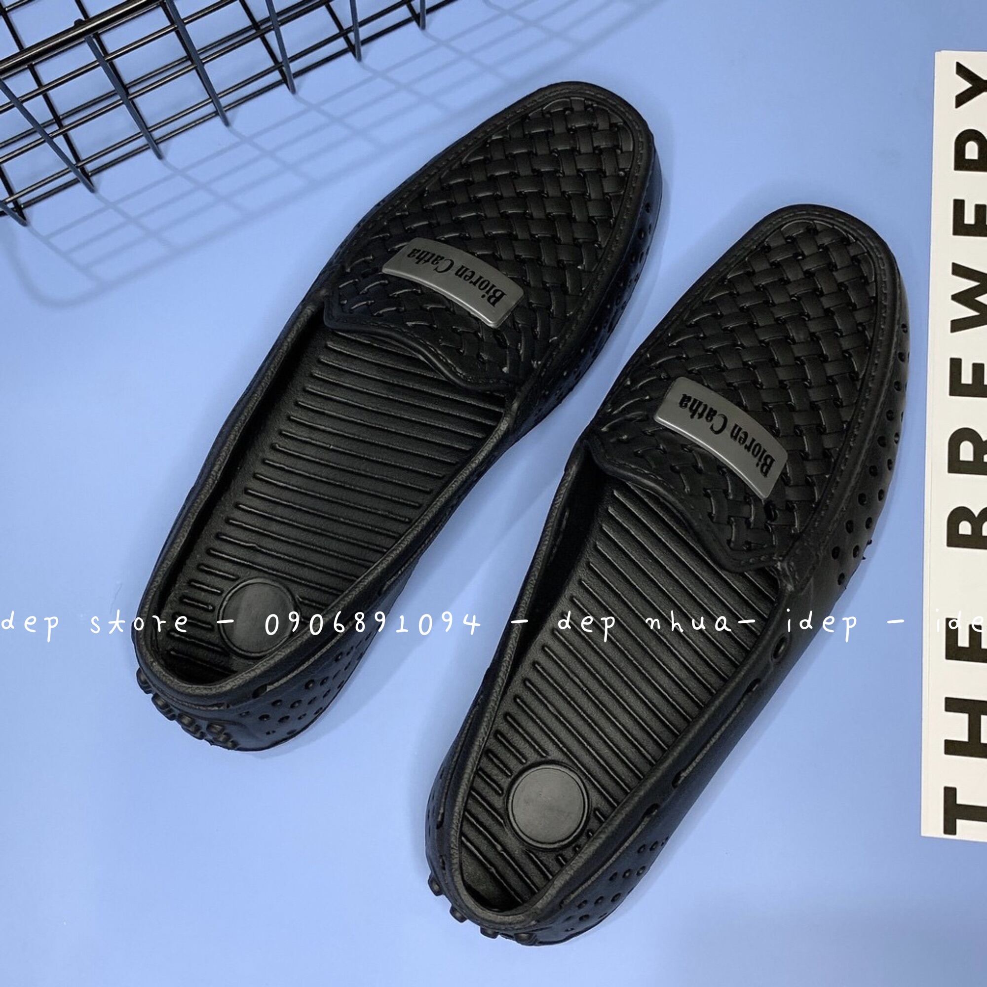 [HCM] Giày Siêu Nhẹ Nam Lỗ Thoáng Khí Chất EVA Êm Chân Chống Nước Đi Mưa Siêu Bền iDEP- GL010