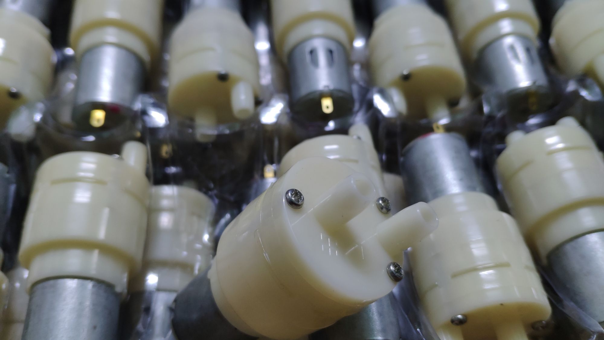 máy bơm nước mini DC 3V-5V cực mạnh(bm)