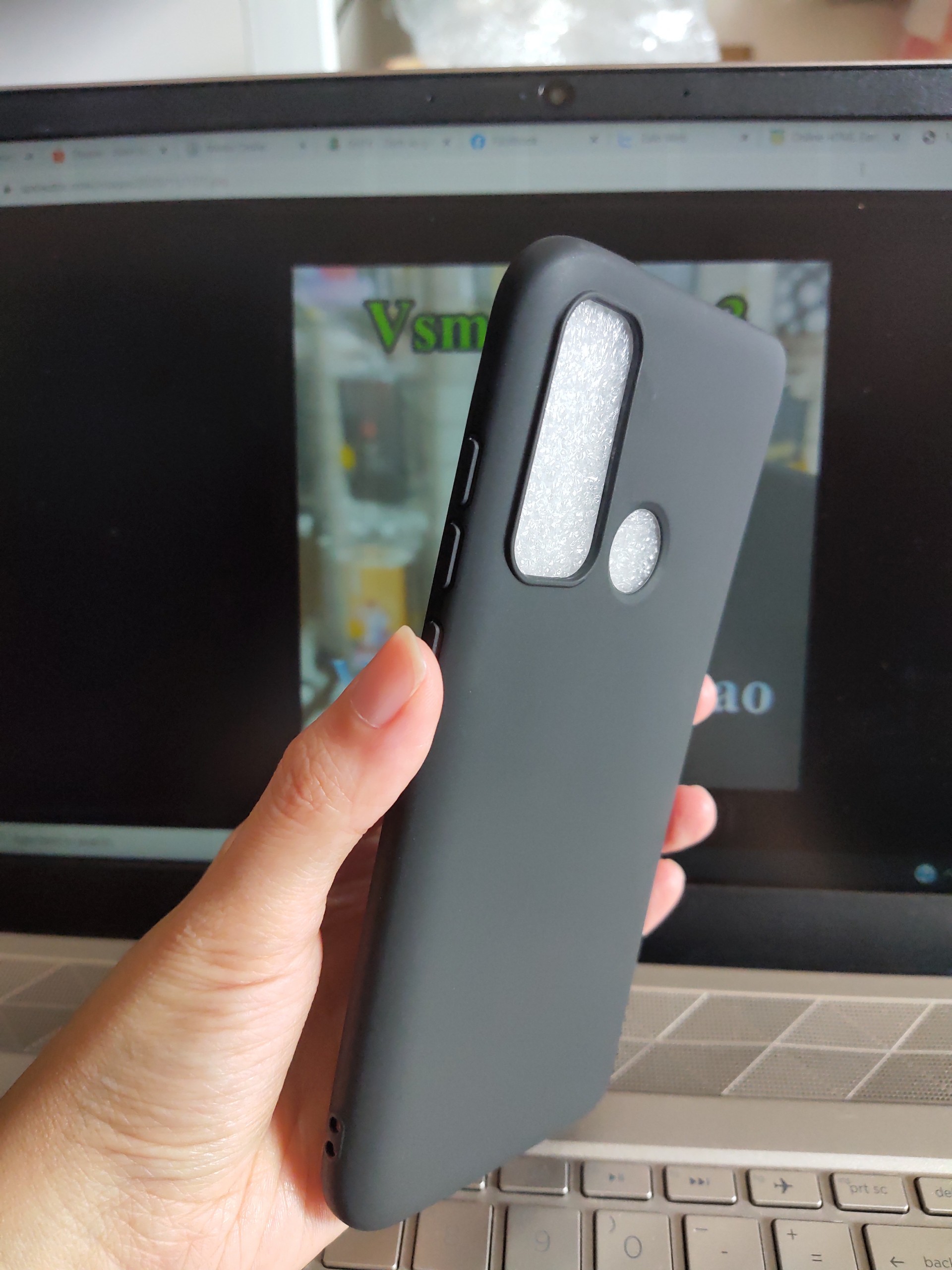 Ốp lưng Vsmart Live 4 - Ốp dẻo đen in hình độc và lạ
