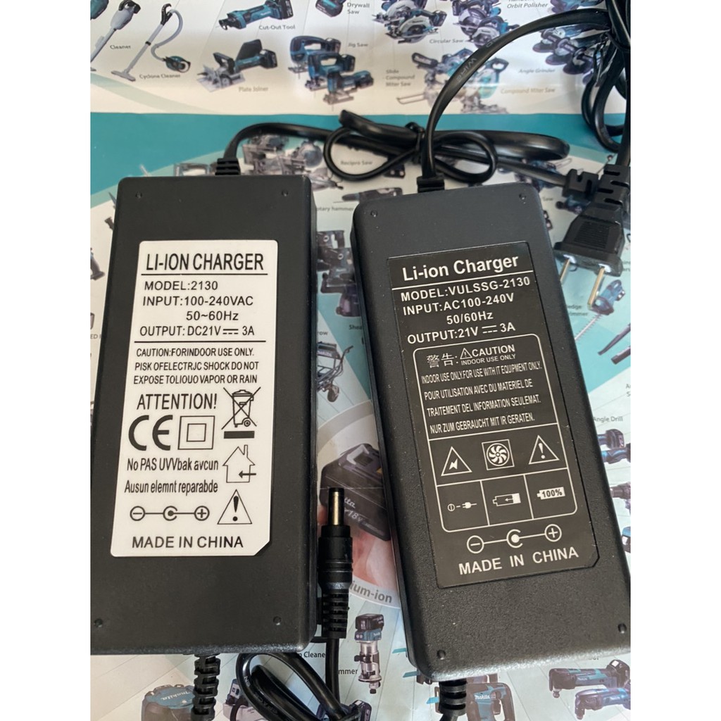 Sạc pin li-ion 5s, 21v - 3a, có quạt làm mát và đèn báo đầy.