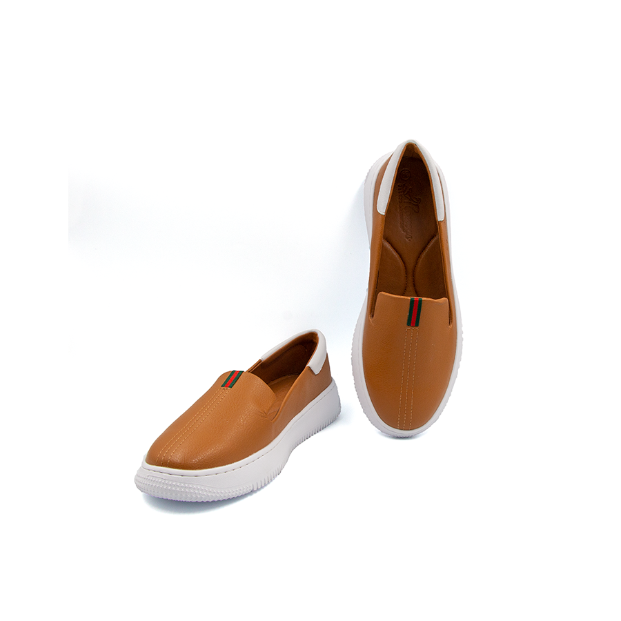 Hunting for a Sale in October |   30% Off Order 199K - Tomoyo Women's Microfiber Leather Sneakers "Super Lightweight" Tmw20502
