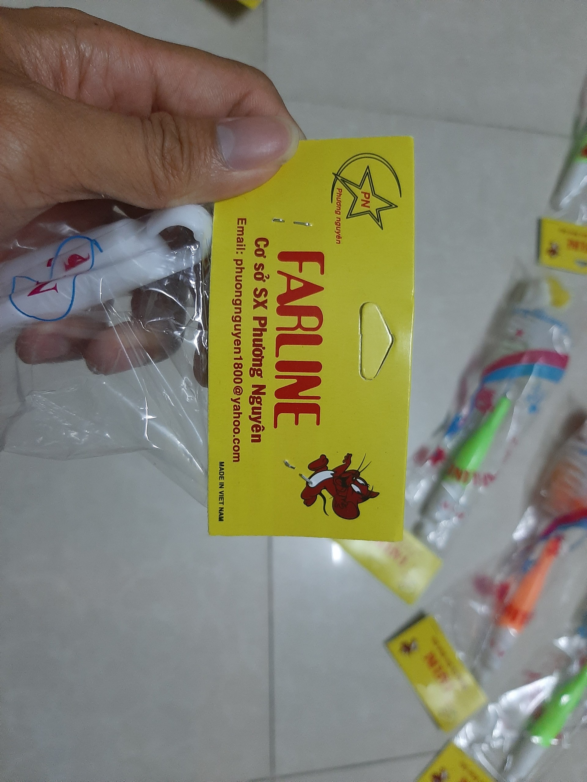 Cây cọ súc bình sữa cho bé