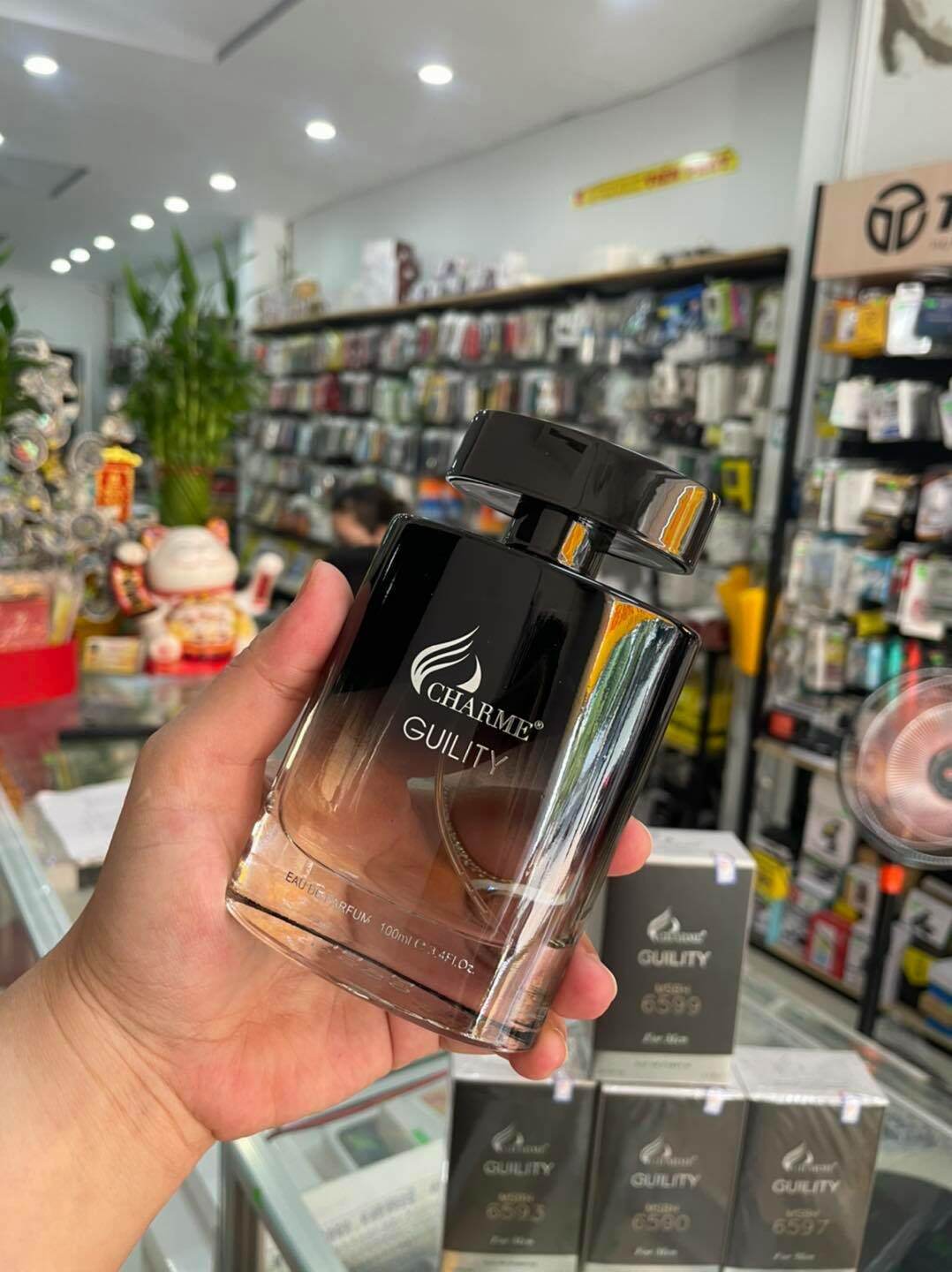 [HCM]Nước hoa guility_100ml tặng bọc đựng