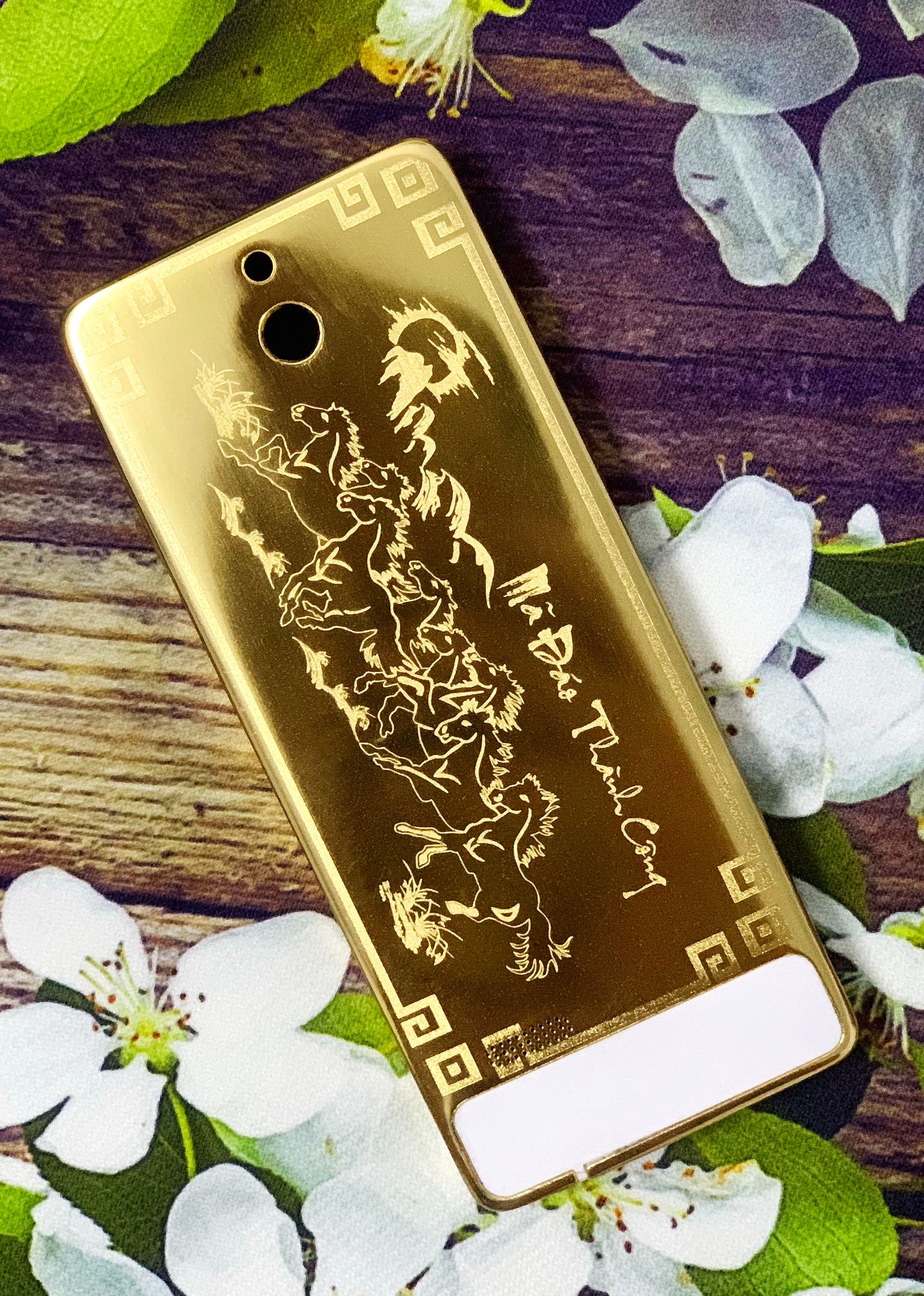 Vỏ Lưng Máy Nokia 515 Mạ Vàng 24k Nhiều Mẫu