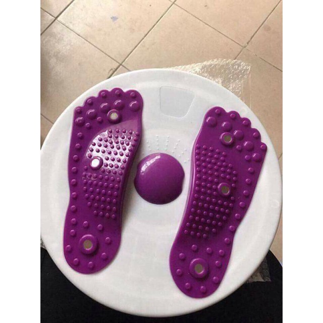Dụng cụ xoay eo có bàn massage chân hàng đắt