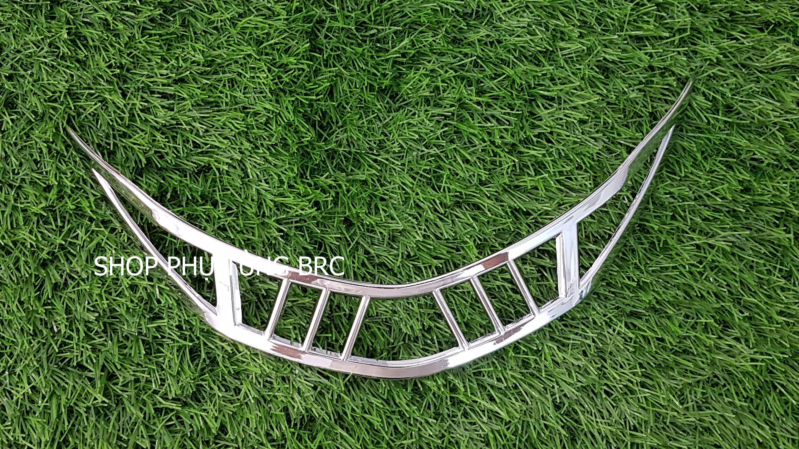 Ốp đèn hậu mạ Crom xe SH 2020