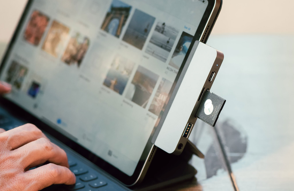 Cổng chuyển/ Hub USB-C 6in1 HyperDrive Dành Cho iPad/Macbook/Laptop/Smartphone
