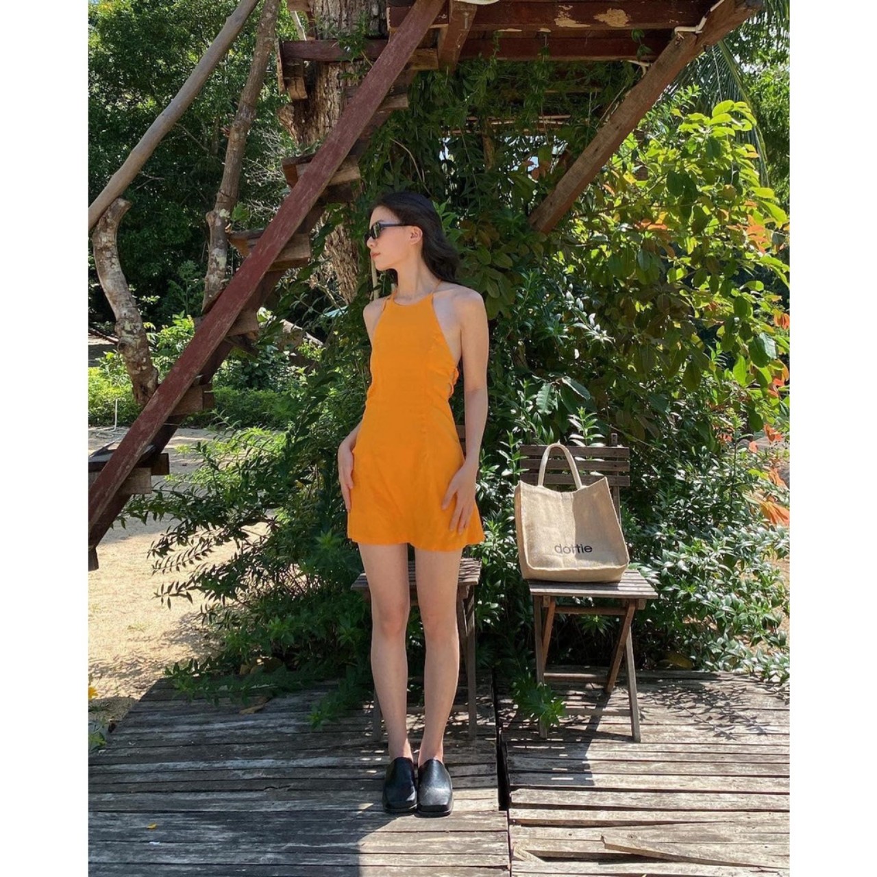 ( Quà tặng dây cột tóc ) Đầm midi cổ dây yếm bo eo ôm body