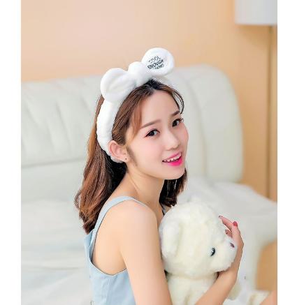 [HCM]Băng đô rửa mặt tai thỏ Cool Enough Studio đáng yêu (Trắng)