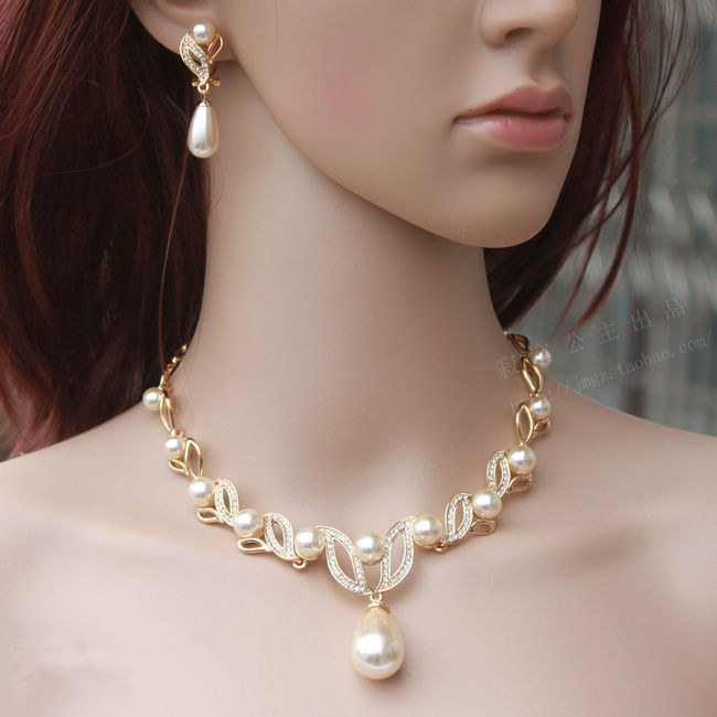 Châu âu và mỹ 18kvàng cao cấp pha lê kim cương ngọc trai vòng cổ bông tai trang sức bộ hai mảnh