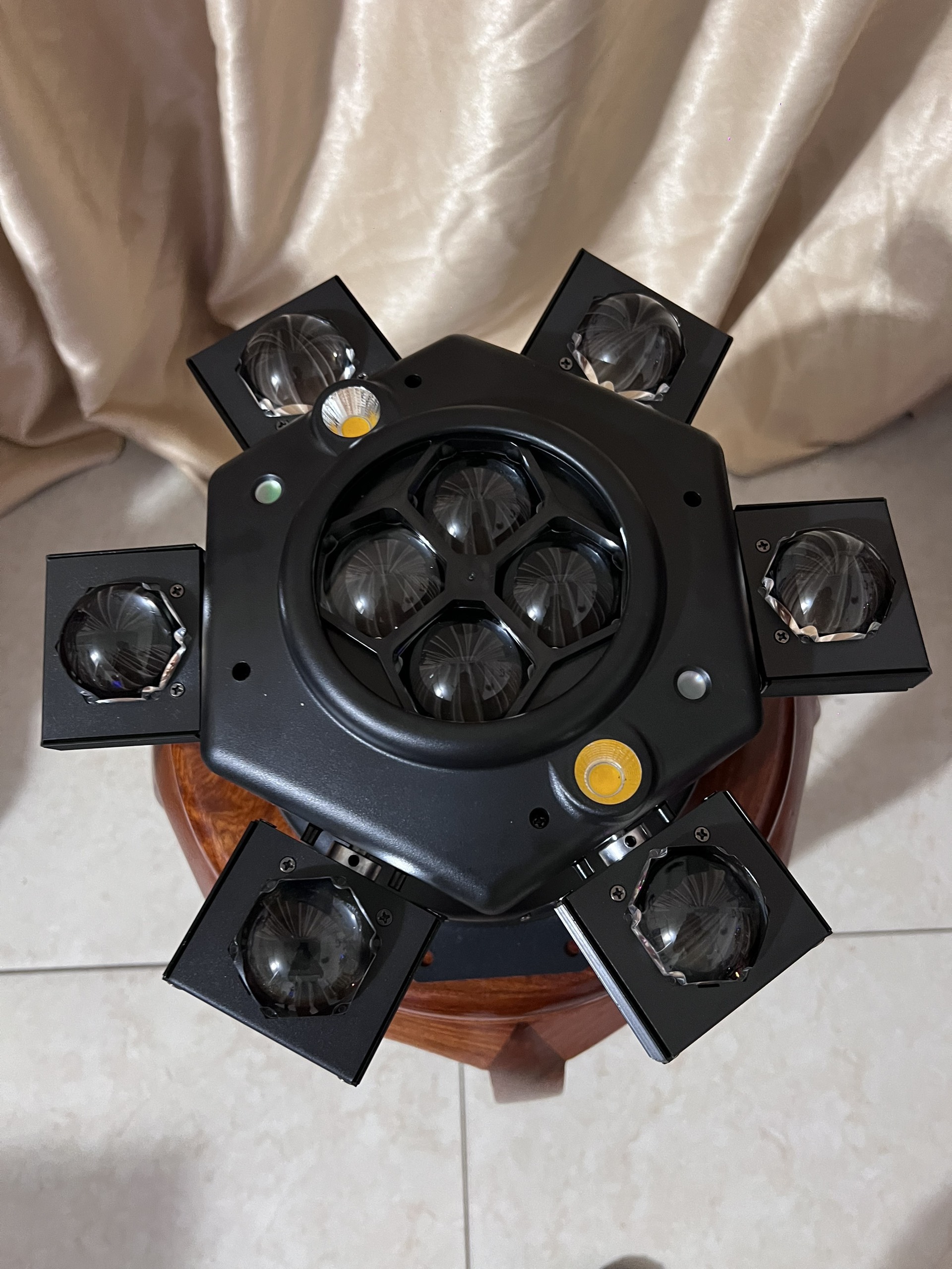 # ĐÈN MOVING 16 MẮT PRO VIỀN LED