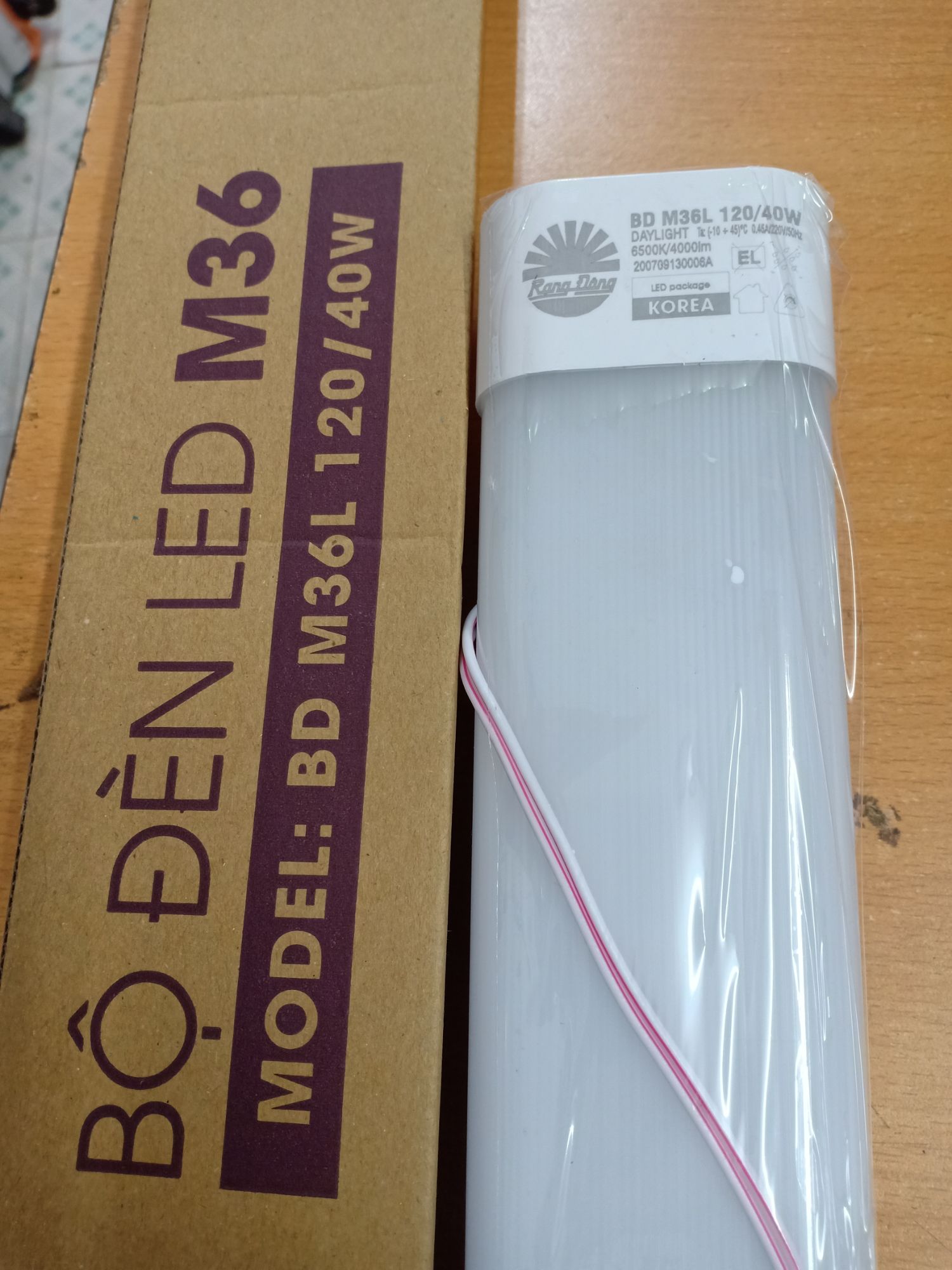 Led bán nguyệt Rạng đông 20W-0,6m