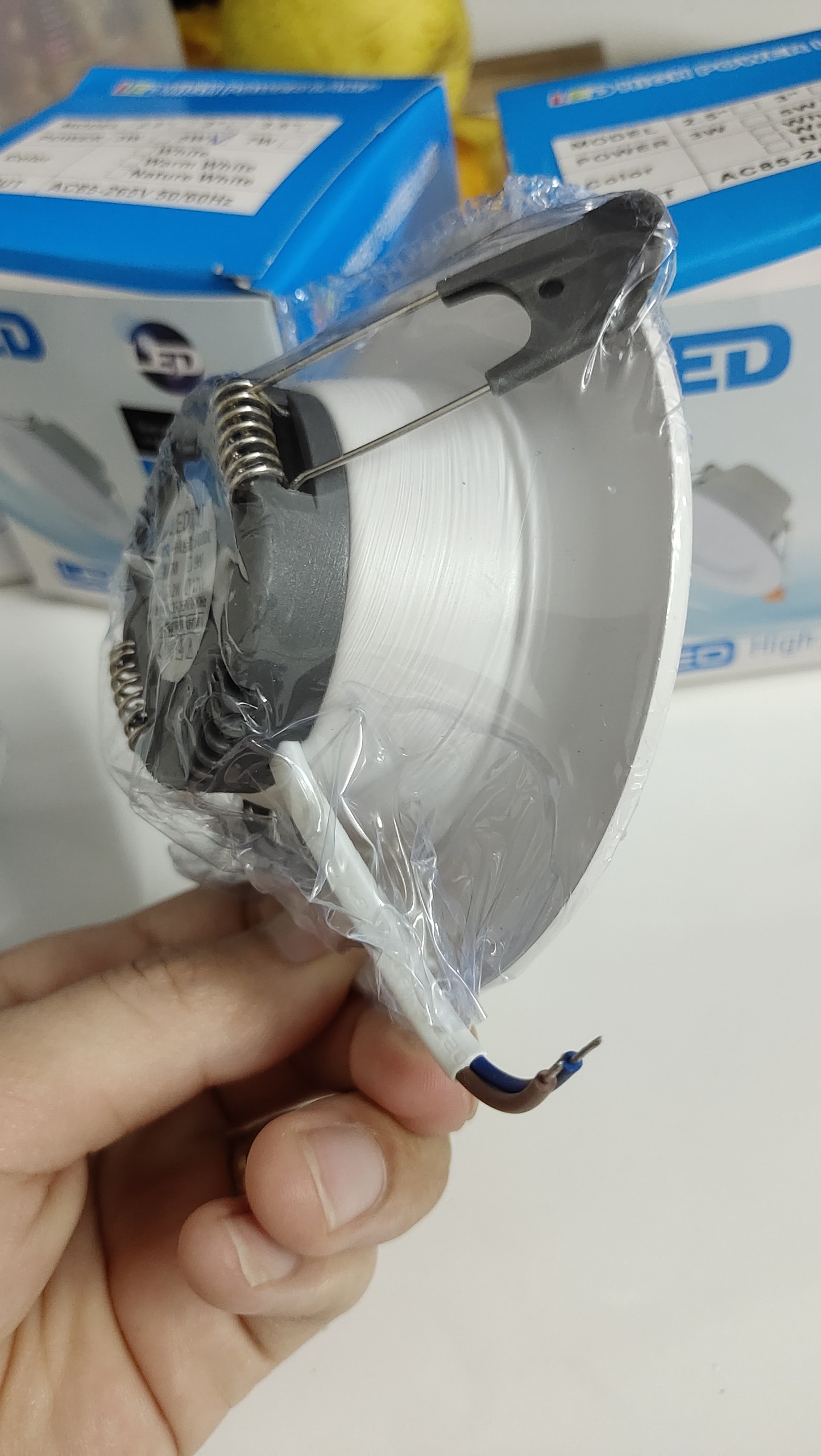 Đèn Led âm trần,gắn trần
