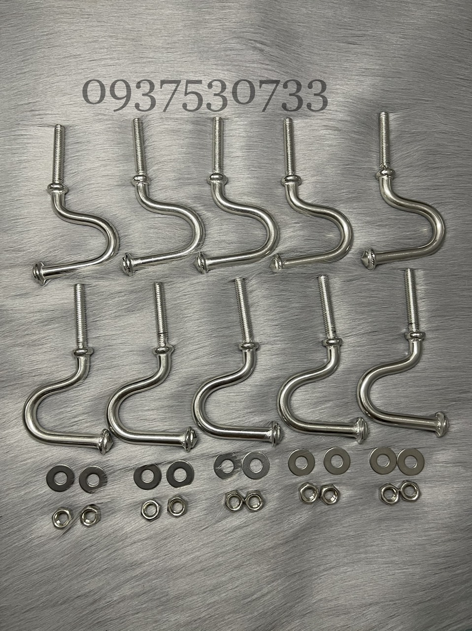 Móc treo đồ lưỡi câu inox xe máy