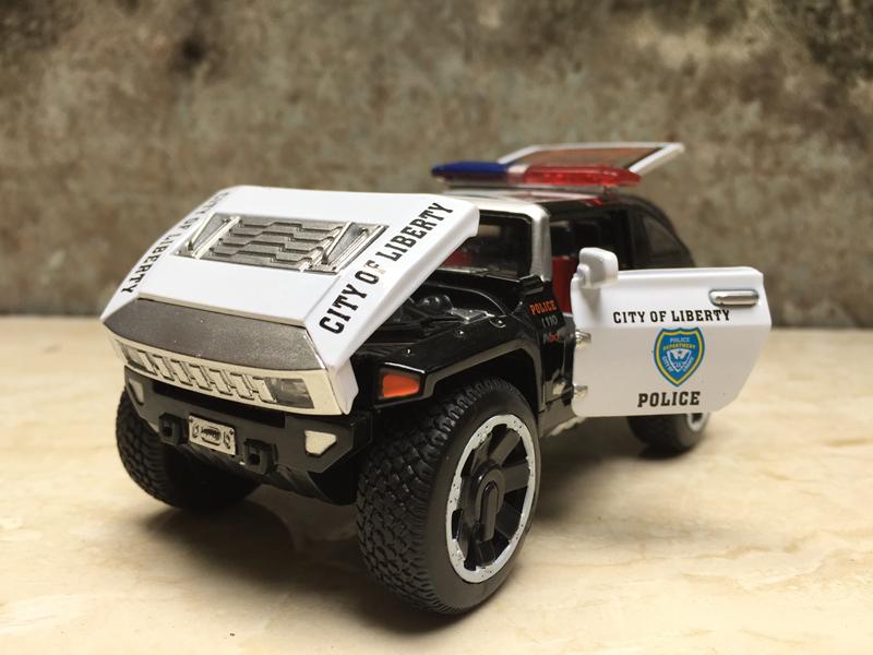 [HCM]Mô hình xe Cảnh.sát Hummer HX 1:32