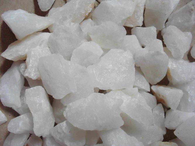 Đá vụn Đá Thạch Anh Trắng 1 kg