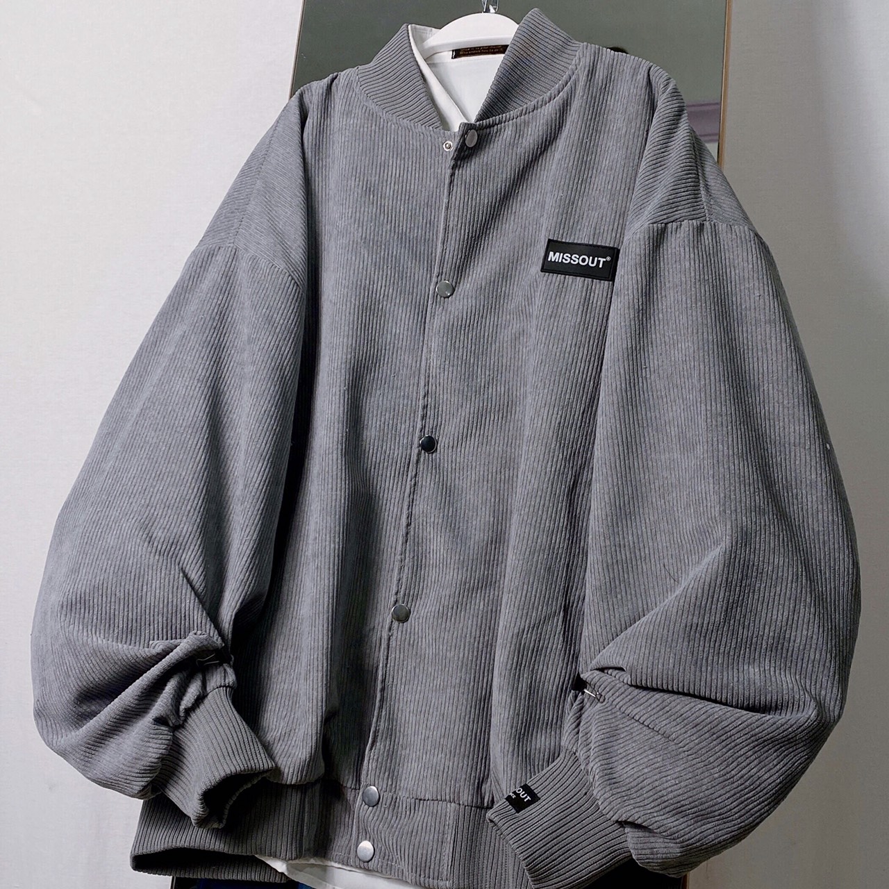 Áo khoác bomber Missout nam nữ