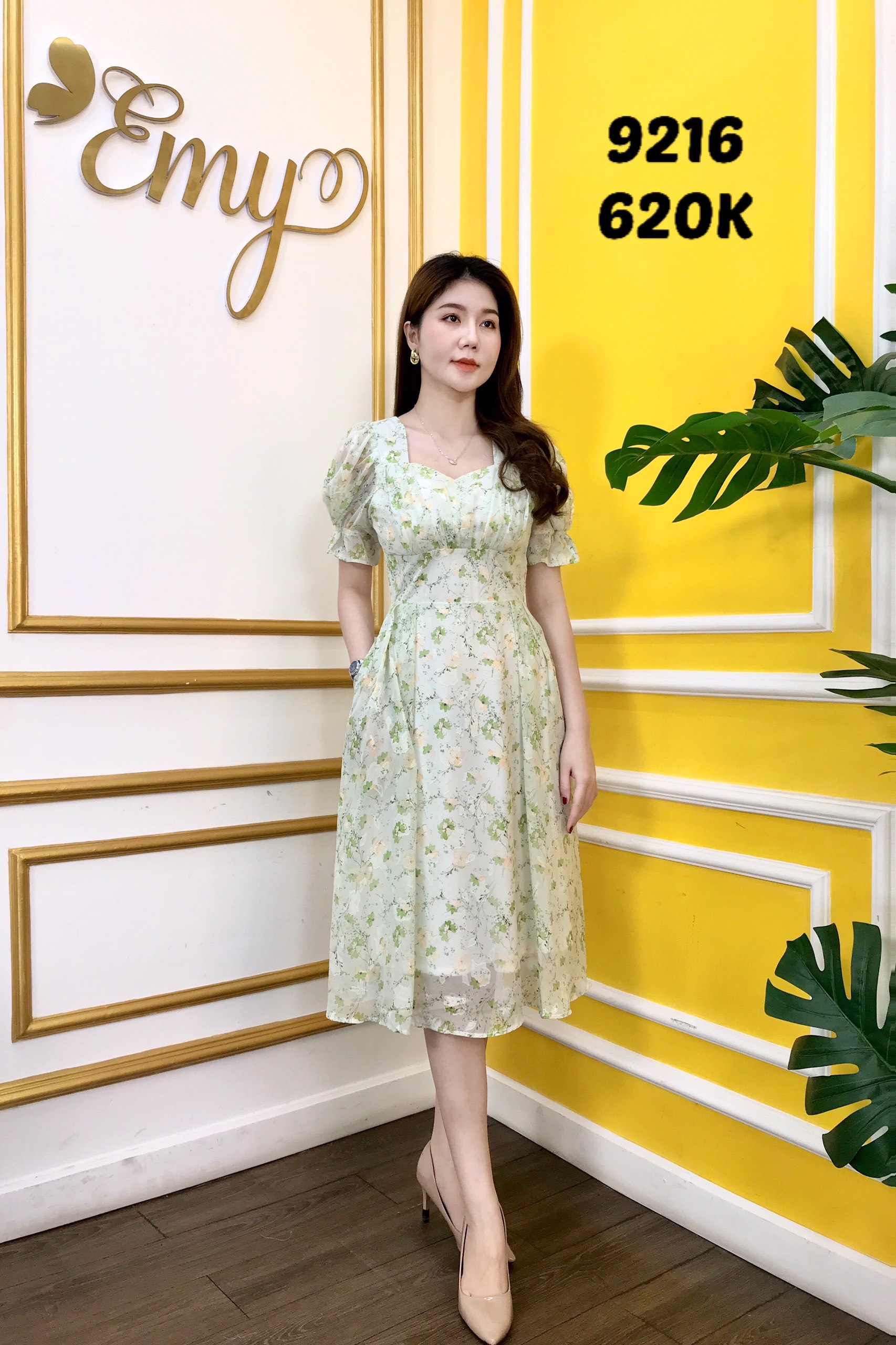 Đầm EMY EM9216 Xoè Nhún Ngực