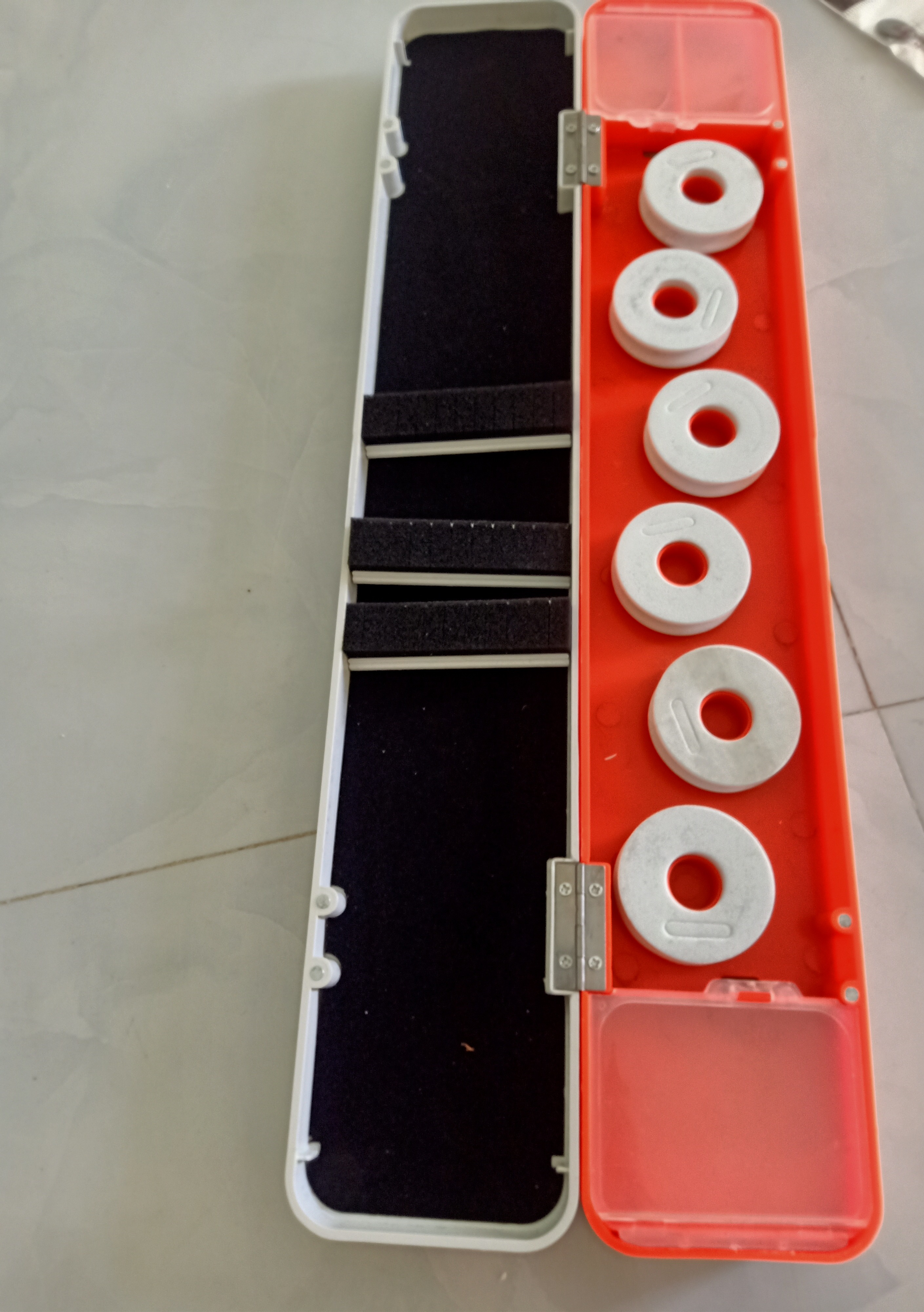 Hộp đựng phao hình cá chép dài 55cm