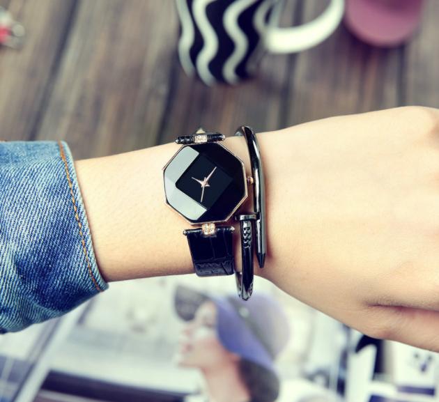 ĐỒNG HỒ THỜI TRANG DA LỤC GIÁC [STYLE ĐEN]