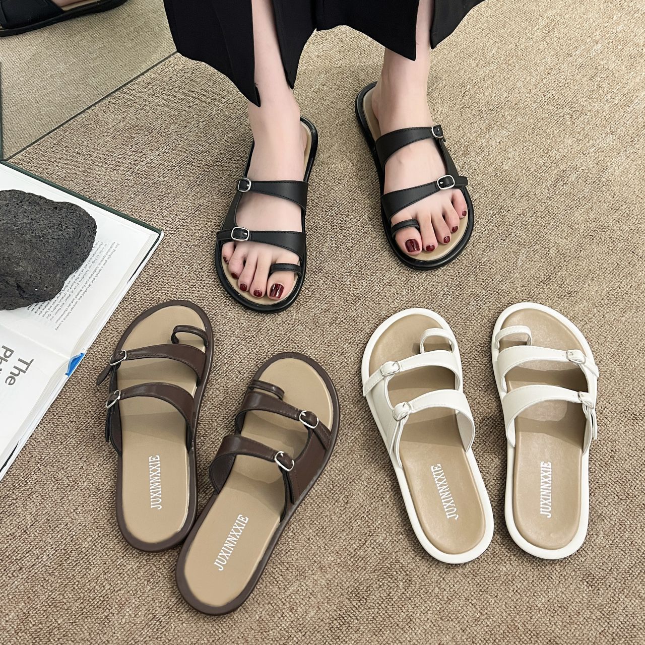 dép xỏ ngón đế bệt