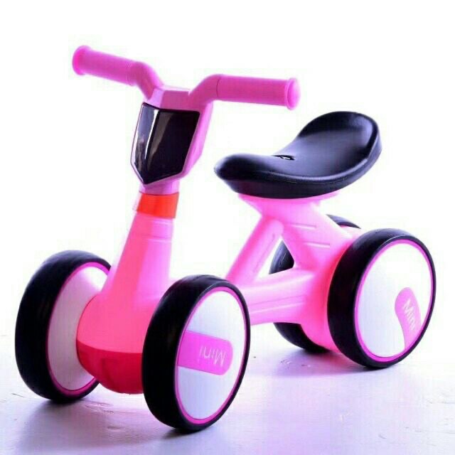 Xe chòi chân  thăng bằng mini bike có đèn