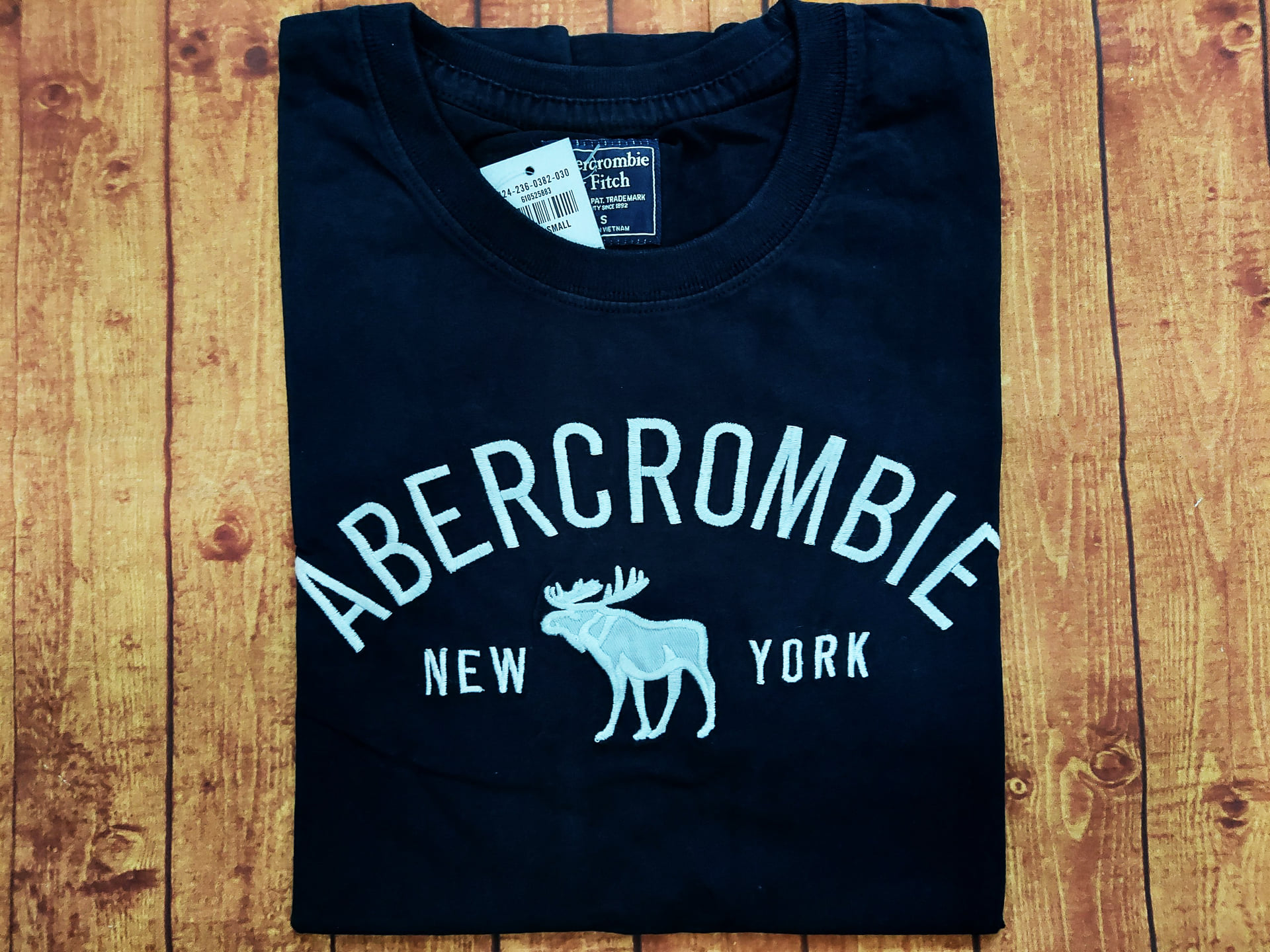Áo thun Abercrombie Navy