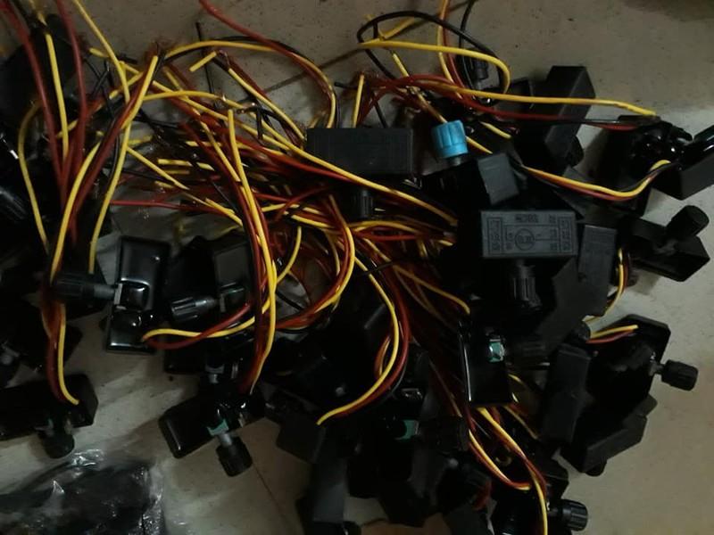 Chiết áp 12v điều chỉnh dòng máy bơm