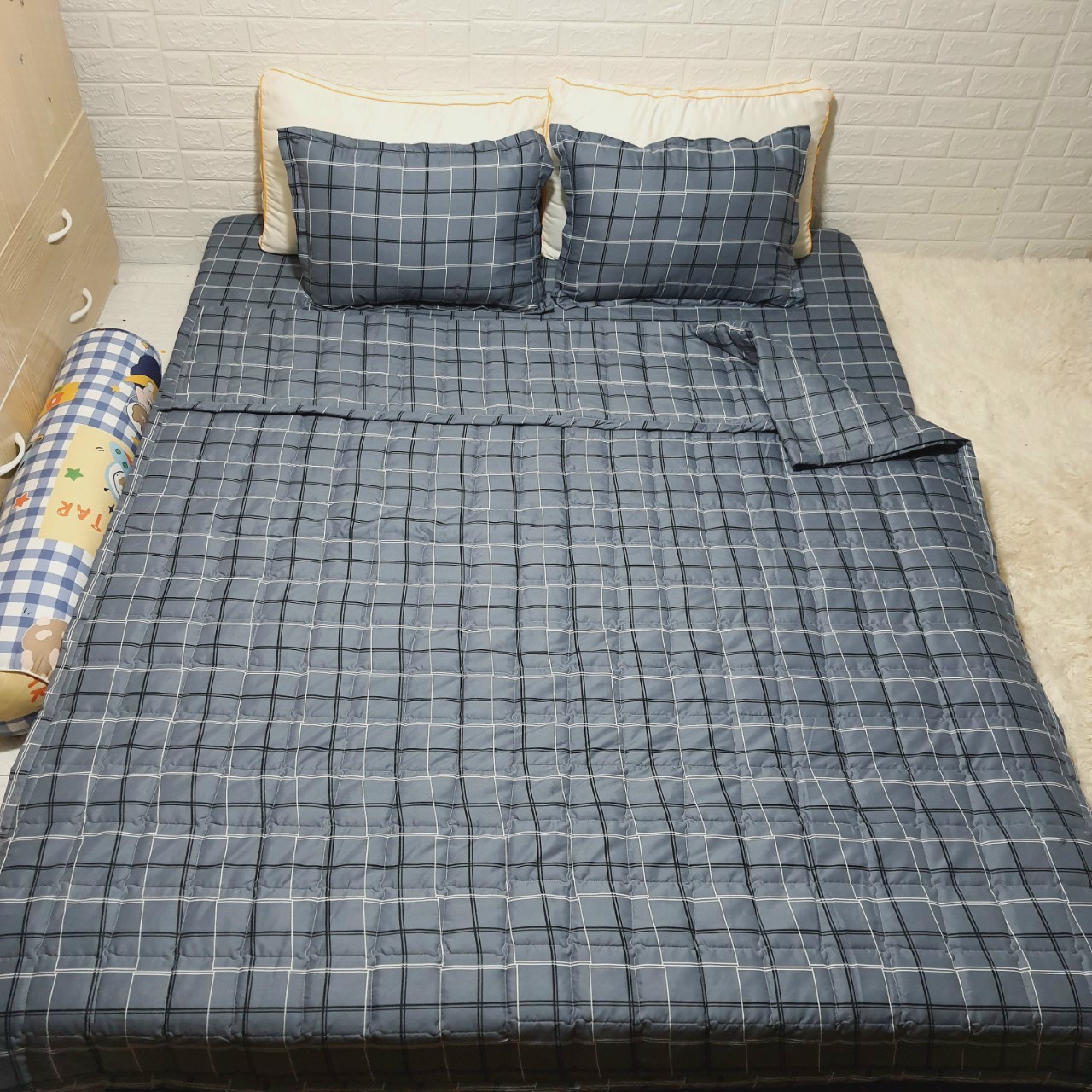 Bộ chăn ga gối cotton poly - hình kẻ xám nvc bedding