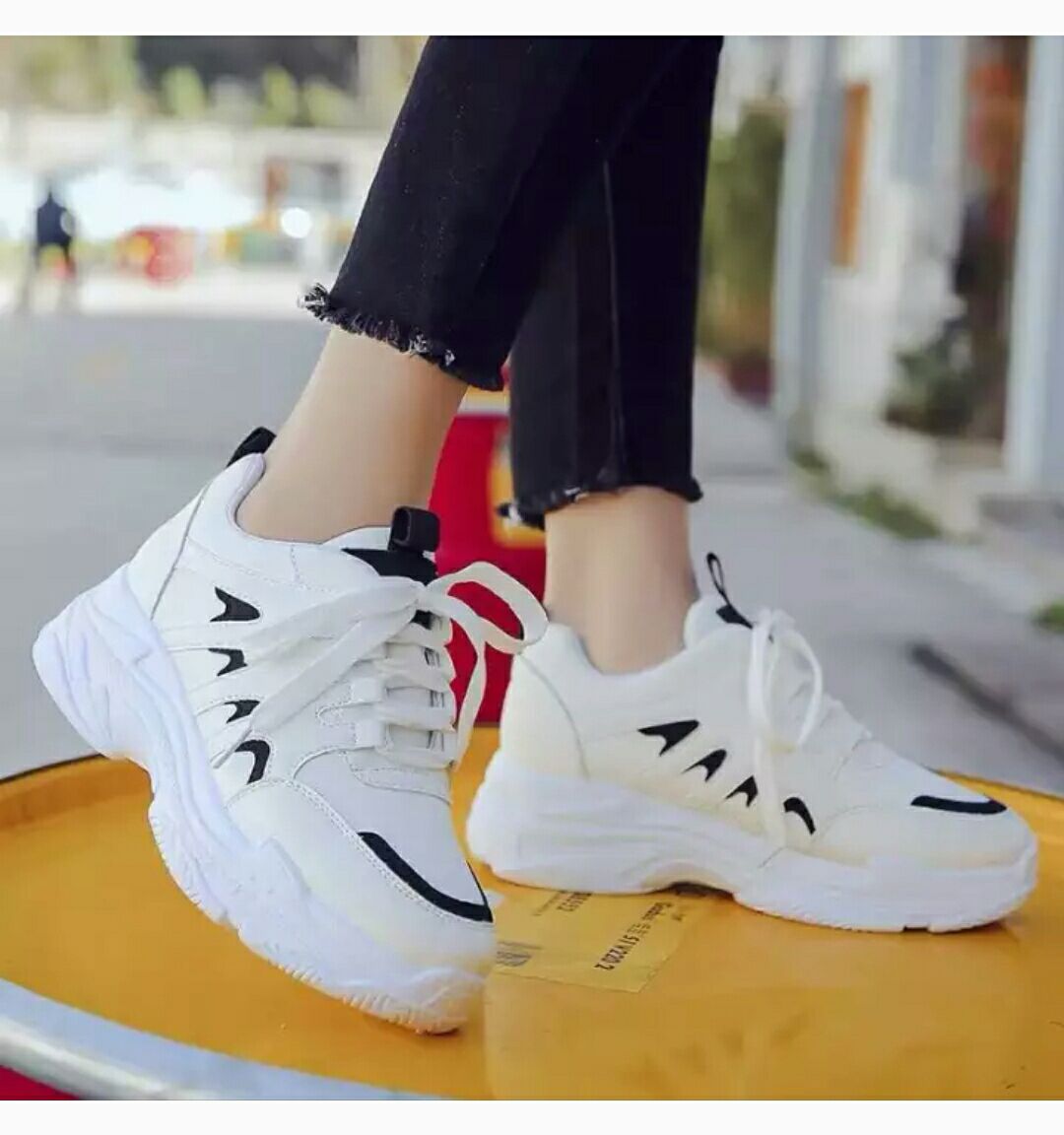 [HCM]giày thể thao nữ viền đen