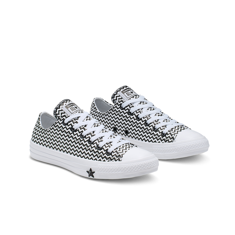 Giày Converse Chuck Taylor All Star VLTG Low Top 565367C