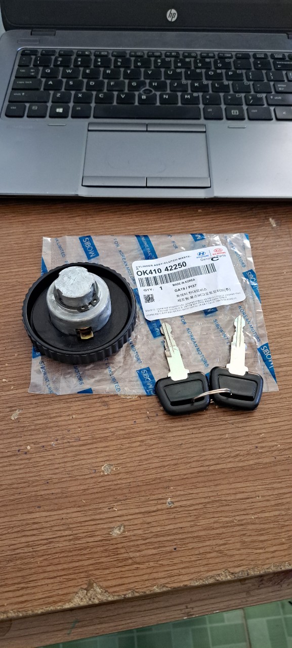 Nắp thùng dầu xe tải KIA 1T4-2T5