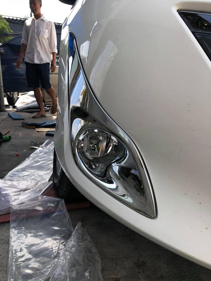 Ốp viền đèn gầm Vios 2019