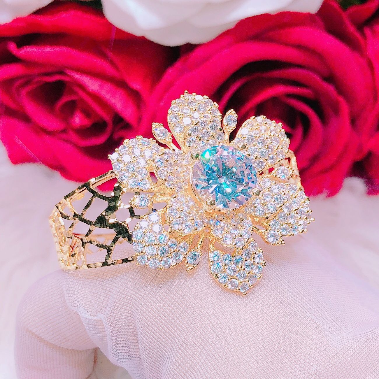 [HCM]Vòng tay nữ vòng tay mạ vàng thật xinh đẹp hoa tuyết quyến rũ đính đá pha lê sáng lấp lánh lung linh sang trọng Trang sức Miga VL099 - đeo đi tiệc đi đám cưới sang trọng đẳng cấp xinh đẹp