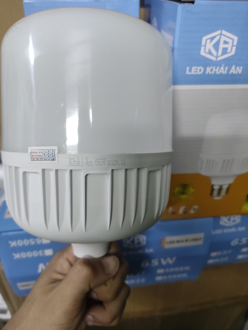 Bóng đèn led trụ 65w