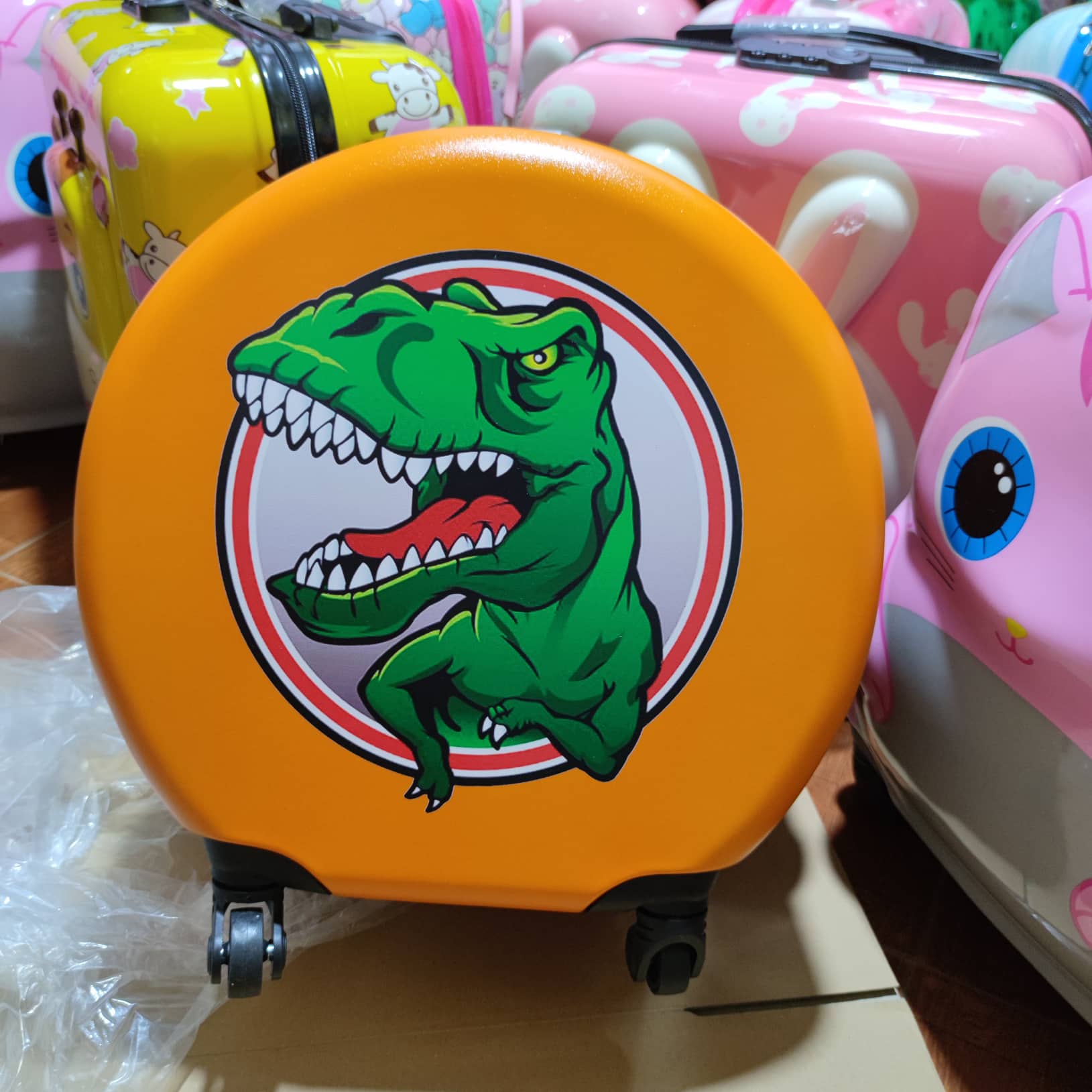 VALI TRÒN SIZE 18 VALI KÉO DU LỊCH CHO BÉ