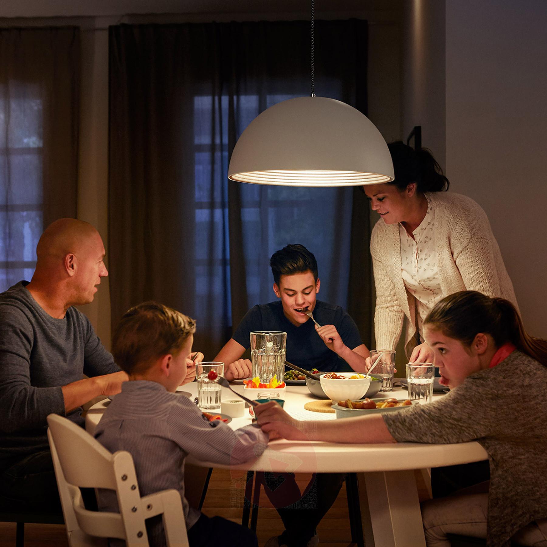 Bóng đèn Philips LED siêu sáng tiết kiệm điện Essential Gen4 9W E27 A60 (Ánh sáng vàng)